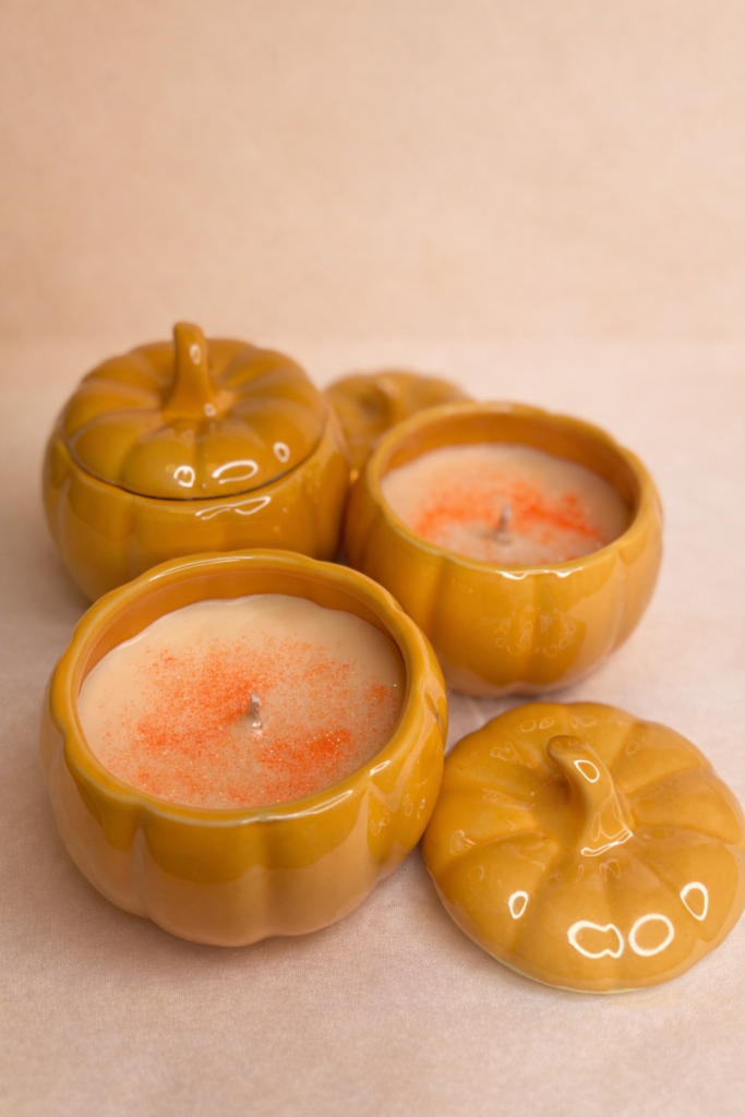 Pumpkin Duftkerze aus Sojawachs – Herbst Duftkerze im Kürbisdesign